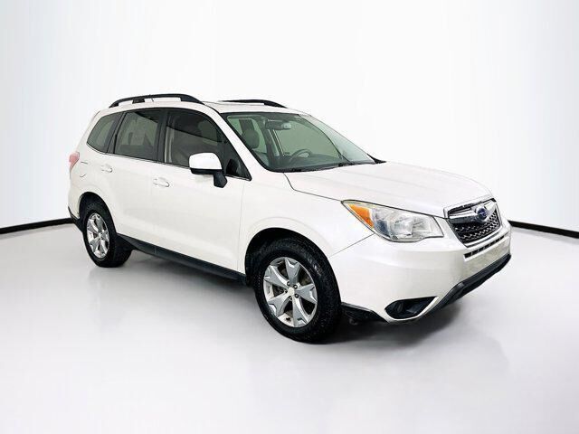 2015 SUBARU Forester