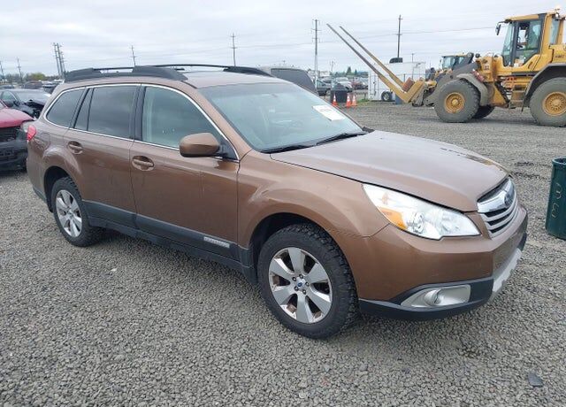2012 SUBARU Outback