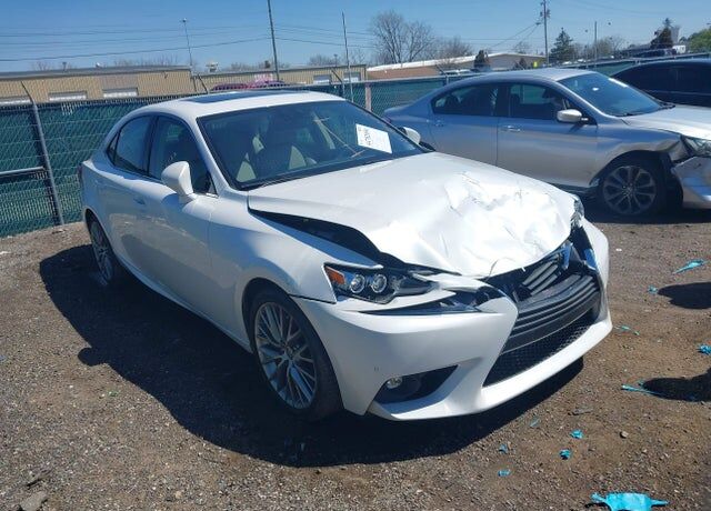 2016 LEXUS IS