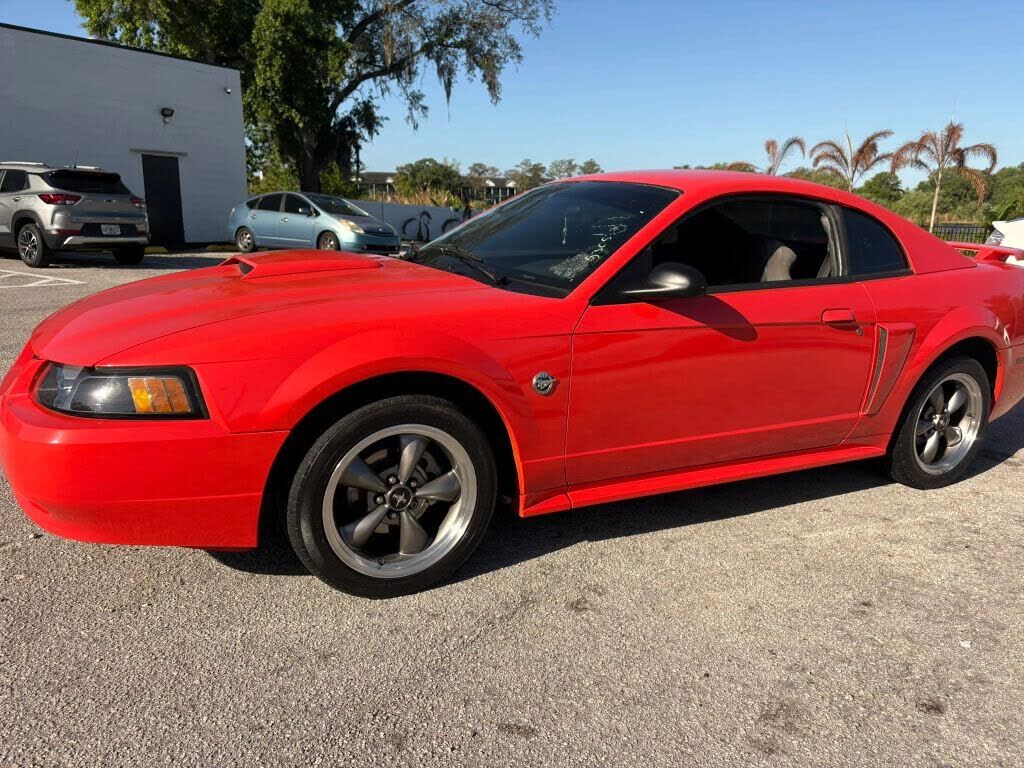 2004 FORD Mustang