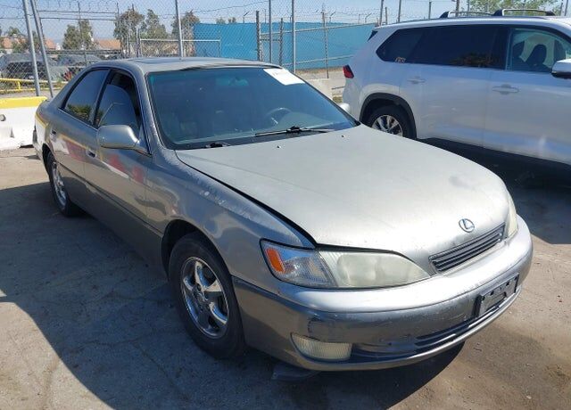 1999 LEXUS ES