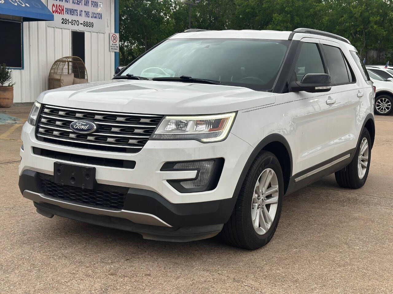 2017 FORD Explorer