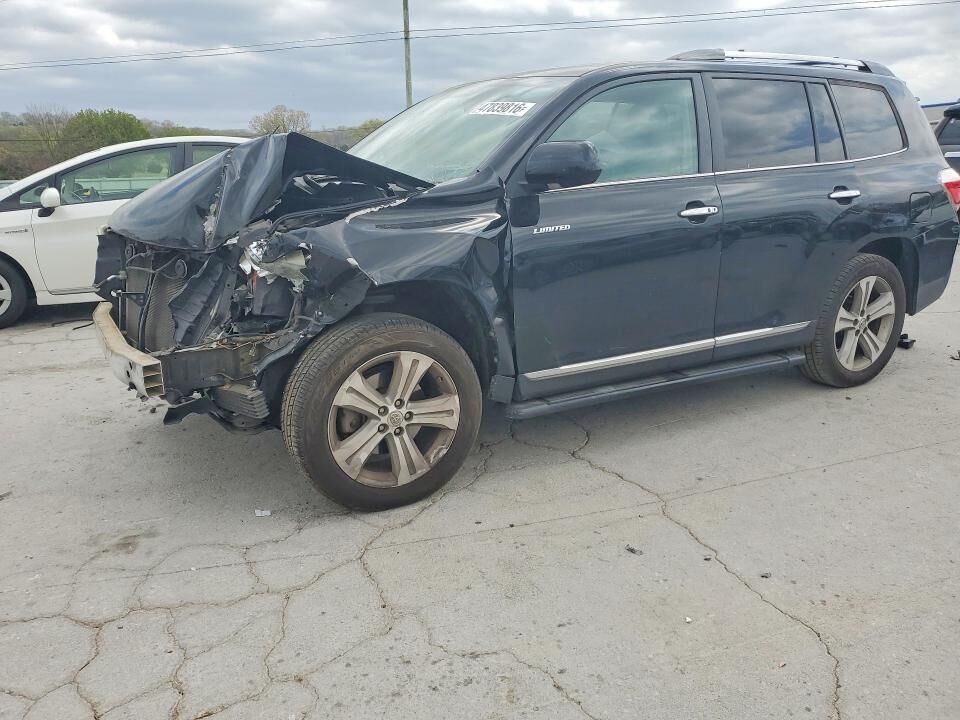 2013 TOYOTA Highlander