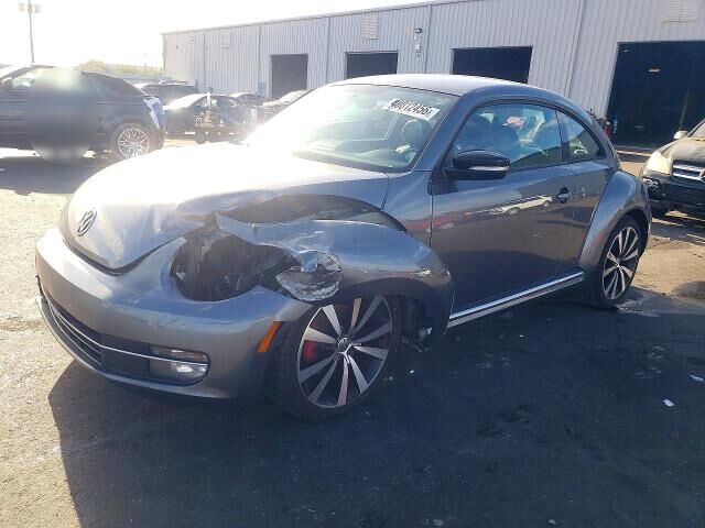 2012 VOLKSWAGEN Beetle