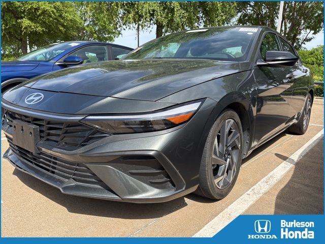 2025 HYUNDAI Elantra