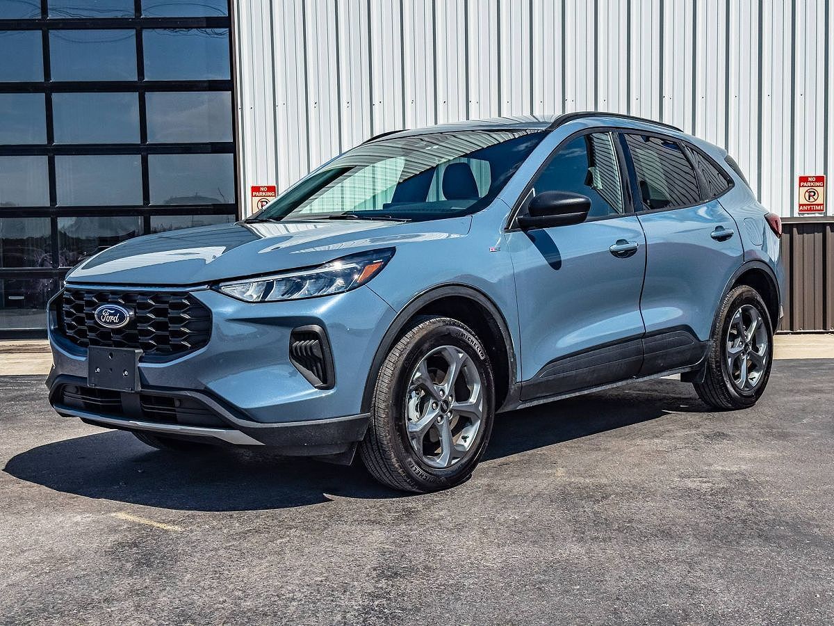 2025 FORD Escape