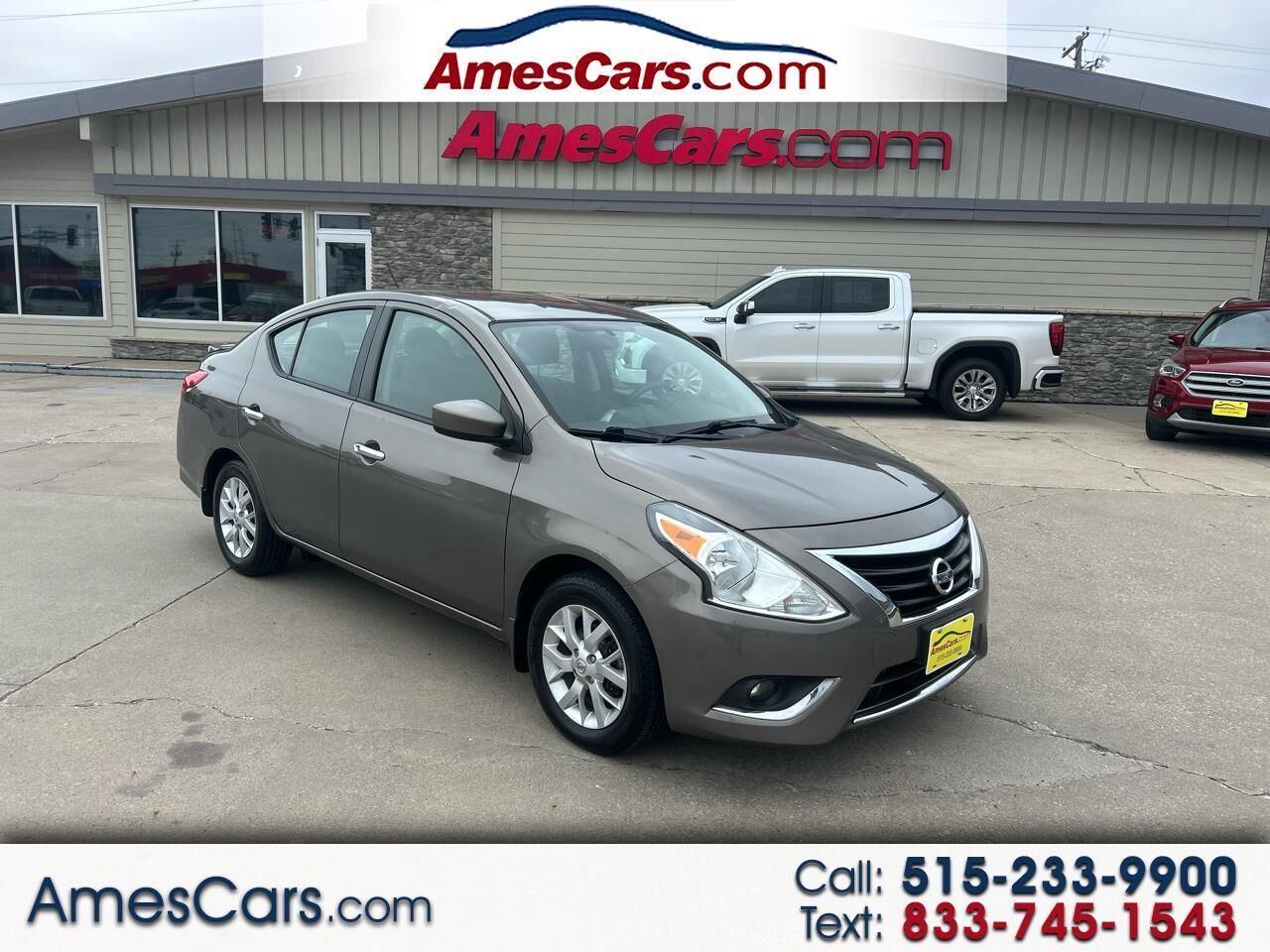 2017 NISSAN Versa