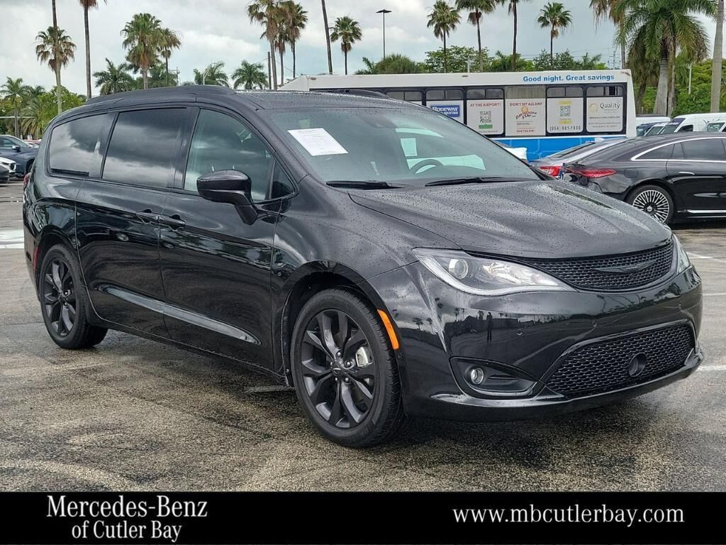 2020 CHRYSLER Pacifica
