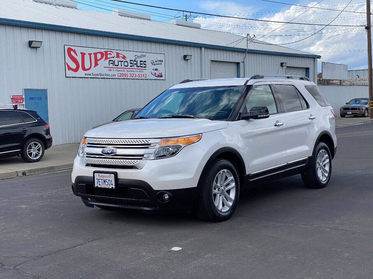 2014 FORD Explorer