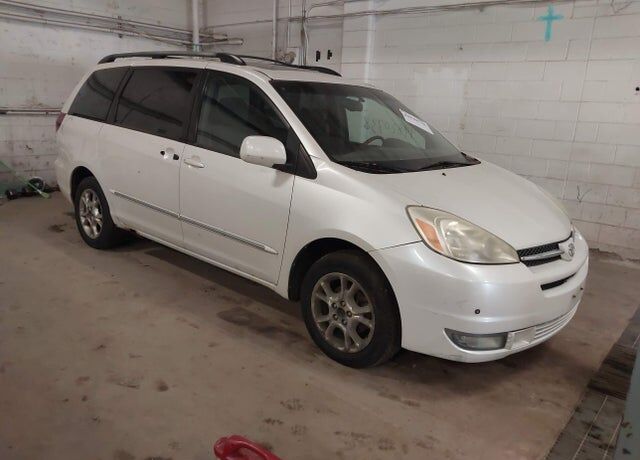 2005 TOYOTA Sienna