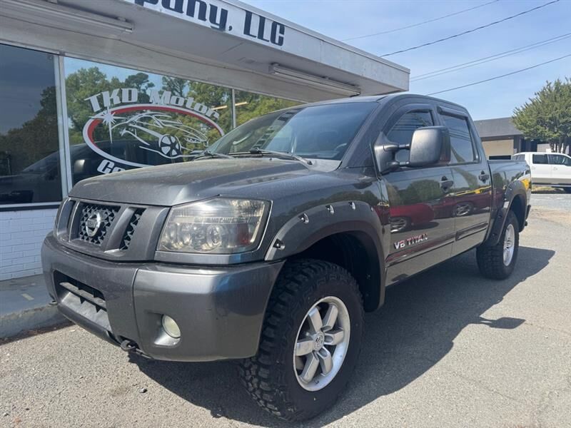 2010 NISSAN Titan