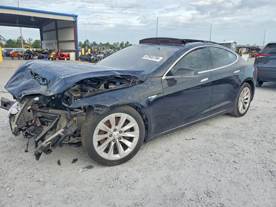 2016 TESLA Model S