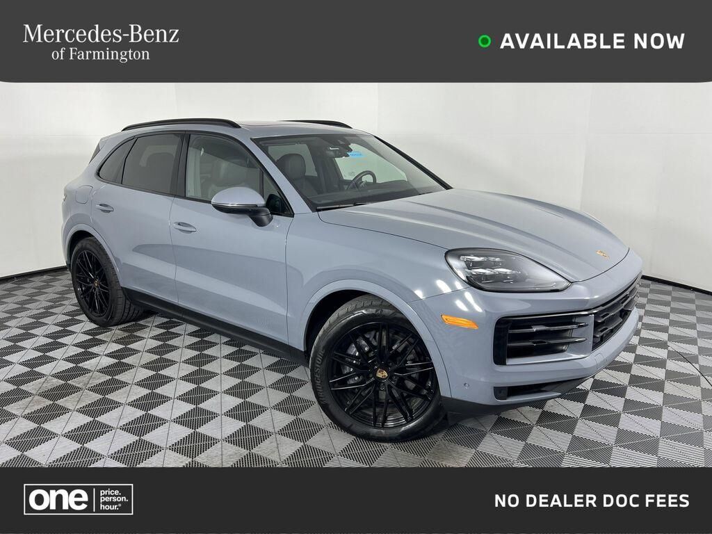 2025 PORSCHE Cayenne