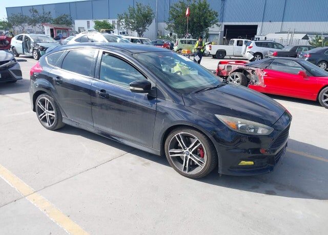 2016 FORD Focus