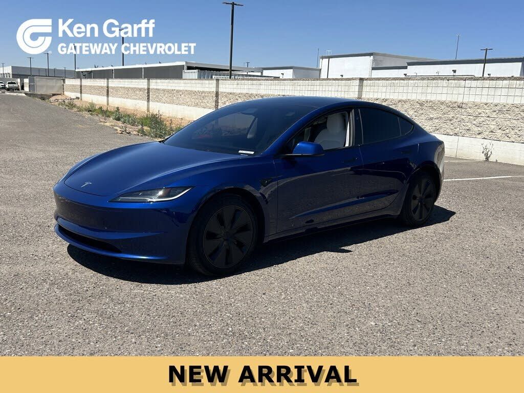 2025 TESLA Model 3