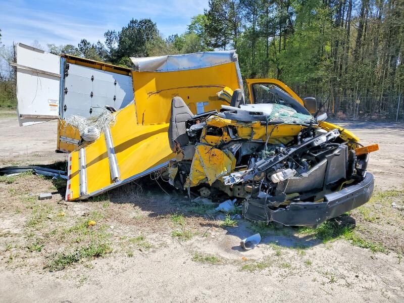 2021 GMC Cutaway Chassis