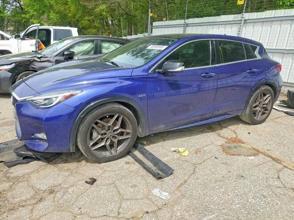 2017 INFINITI QX30
