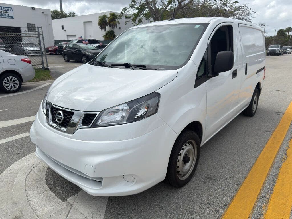 2021 NISSAN NV200