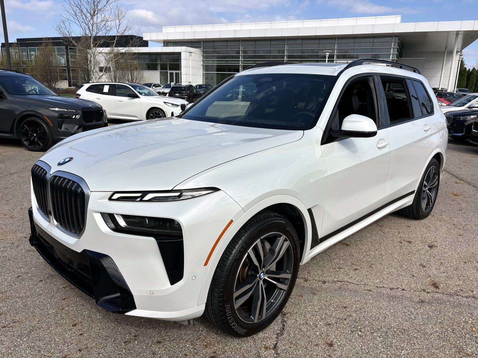 2023 BMW X7