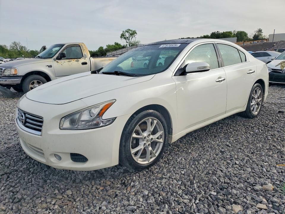 2013 NISSAN Maxima