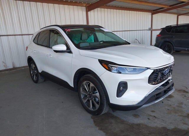 2025 FORD Escape