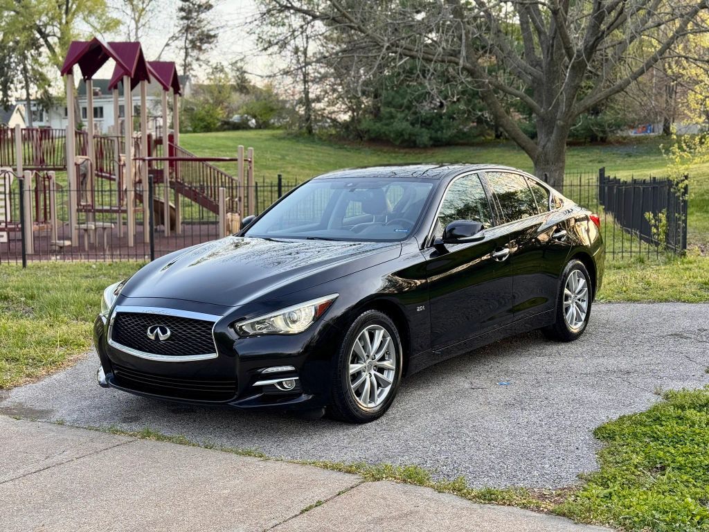 2017 INFINITI Q50
