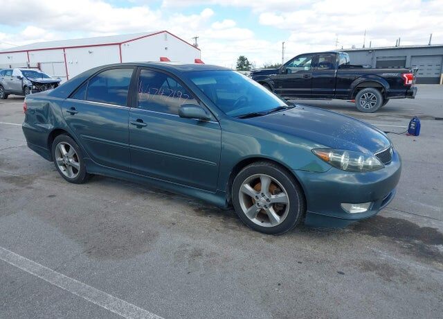 2005 TOYOTA Camry