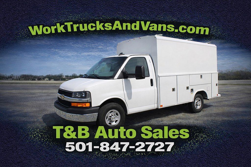 2024 CHEVROLET Express