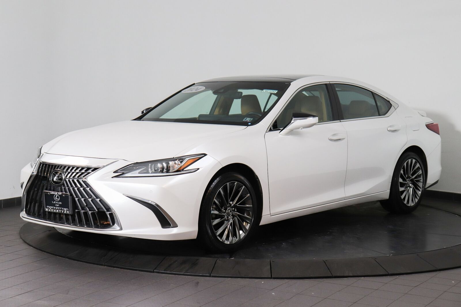 2024 LEXUS ES