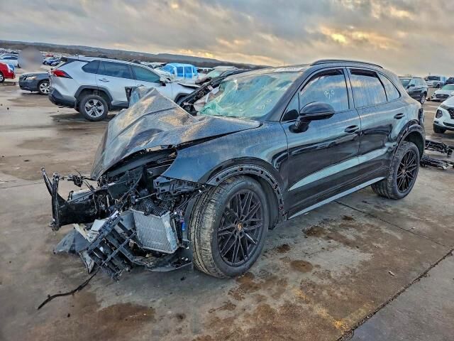 2026 PORSCHE Cayenne