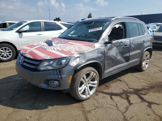 2016 VOLKSWAGEN Tiguan