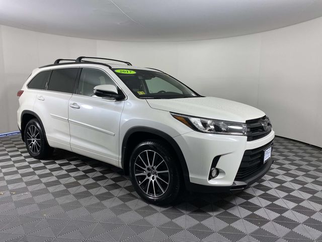 2017 TOYOTA Highlander