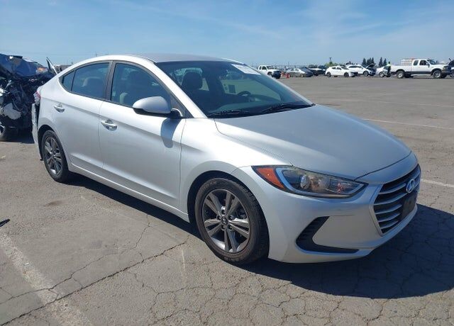 2018 HYUNDAI Elantra
