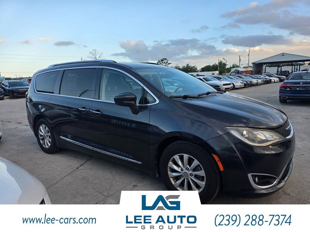 2019 CHRYSLER Pacifica