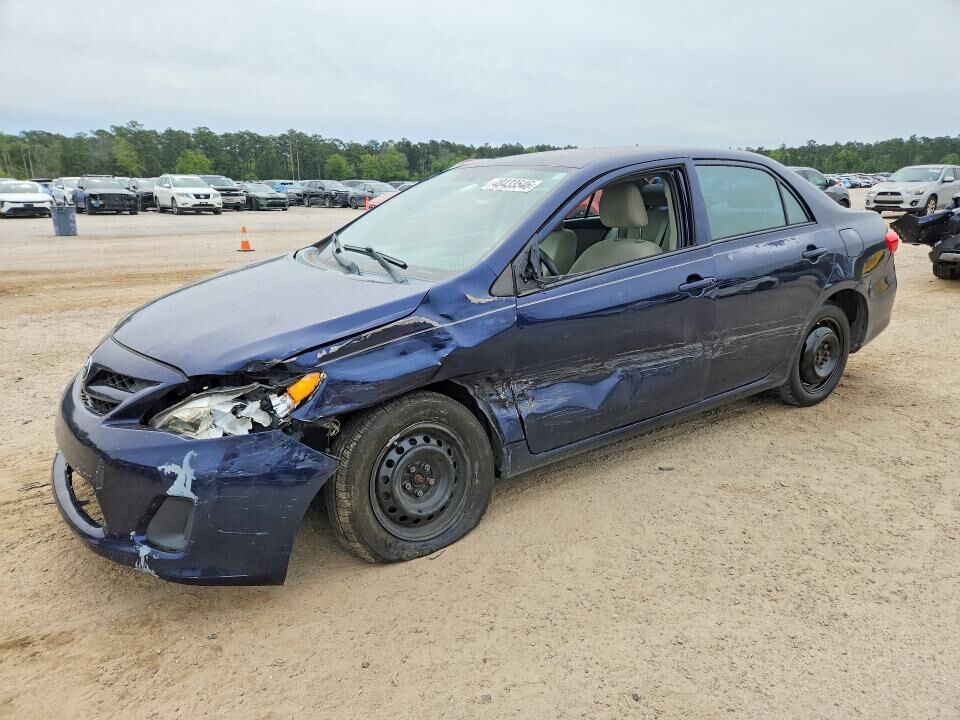 2013 TOYOTA Corolla