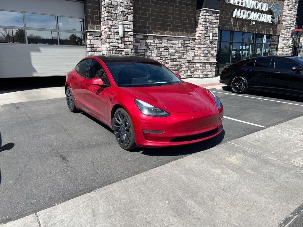 2022 TESLA Model 3