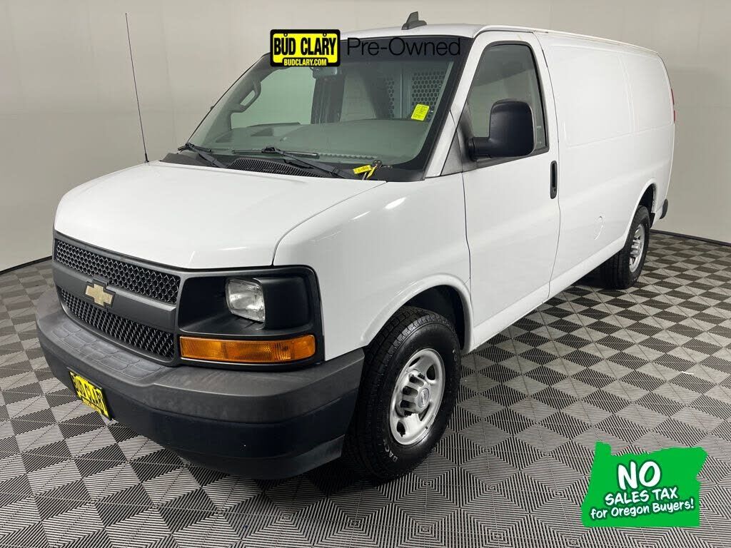 2017 CHEVROLET Express