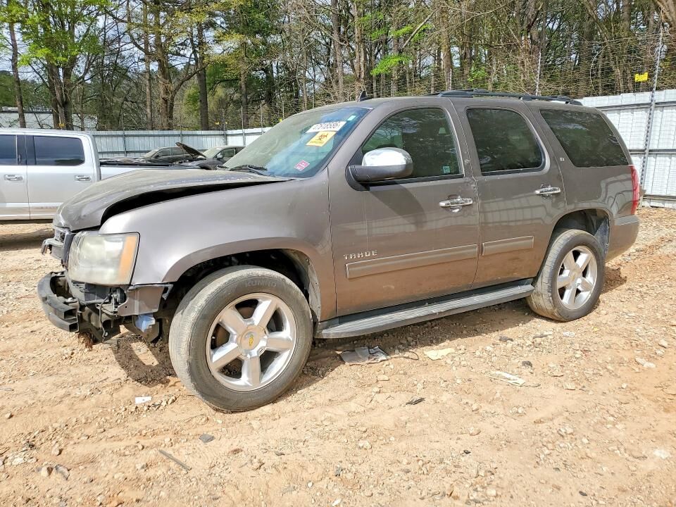 2011 CHEVROLET Tahoe