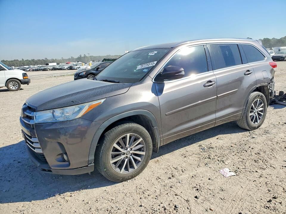 2018 TOYOTA Highlander