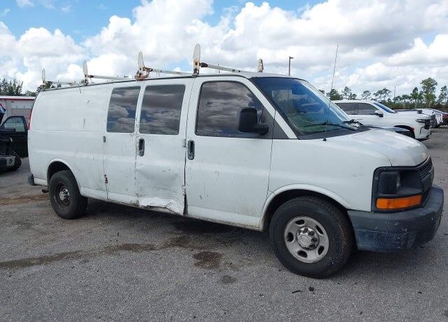 2014 CHEVROLET Express