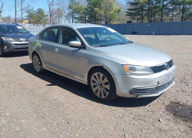 2012 VOLKSWAGEN Jetta