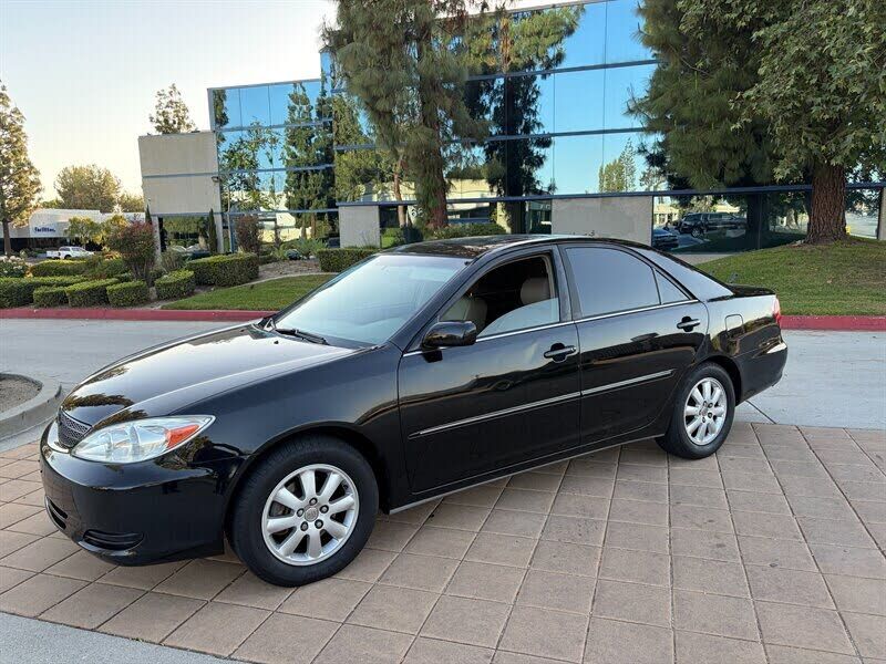2002 TOYOTA Camry