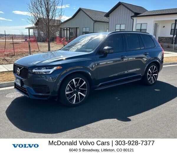 2023 VOLVO XC90
