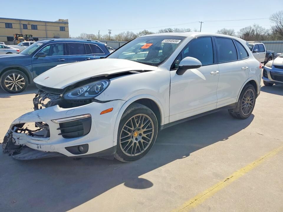 2017 PORSCHE Cayenne