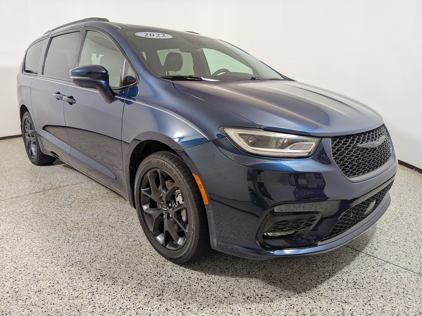 2022 CHRYSLER Pacifica