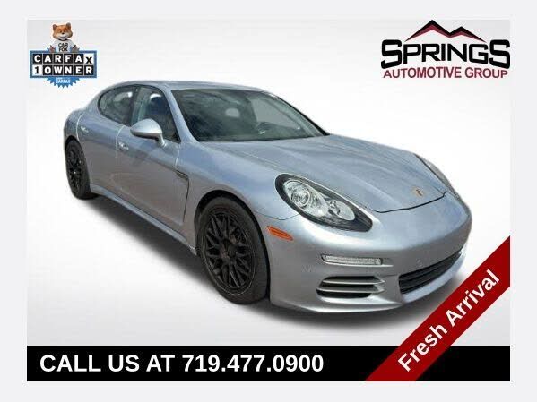2015 PORSCHE Panamera