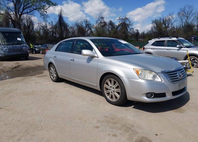 2010 TOYOTA Avalon