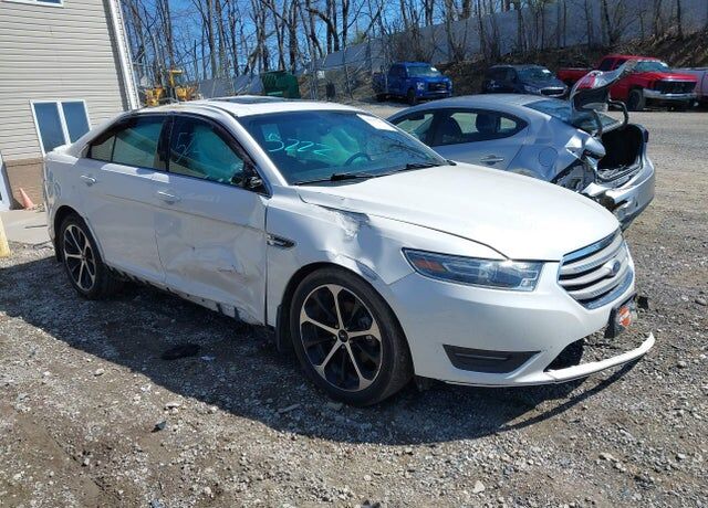 2015 FORD Taurus