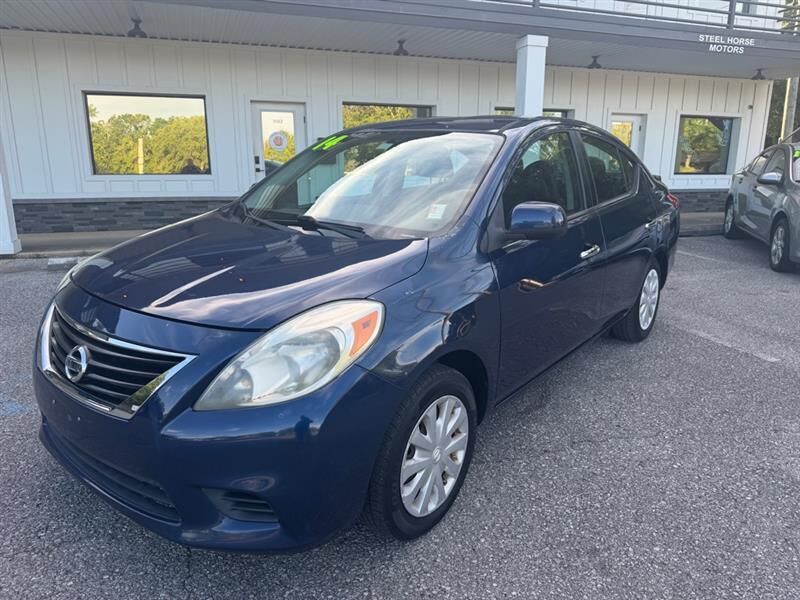 2014 NISSAN Versa