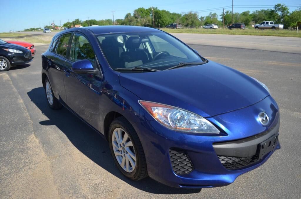 2013 MAZDA Mazda3